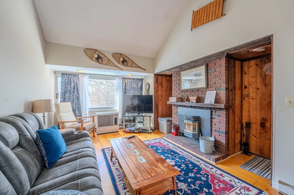 28 Condo Road Campton NH 03223