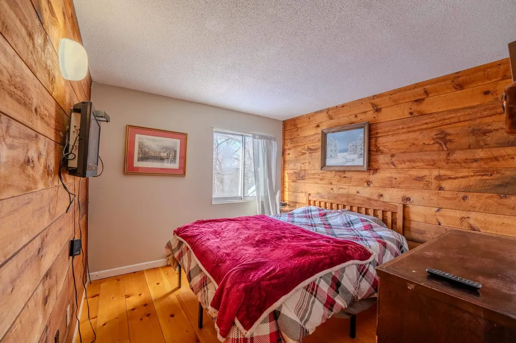 28 Condo Road Campton NH 03223