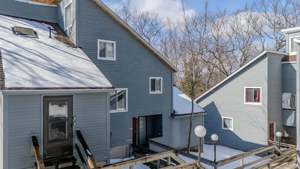 28 Condo Road Campton NH 03223