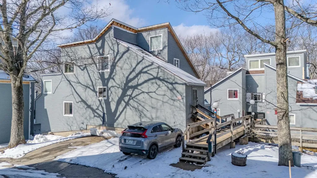 28 Condo Road Campton NH 03223