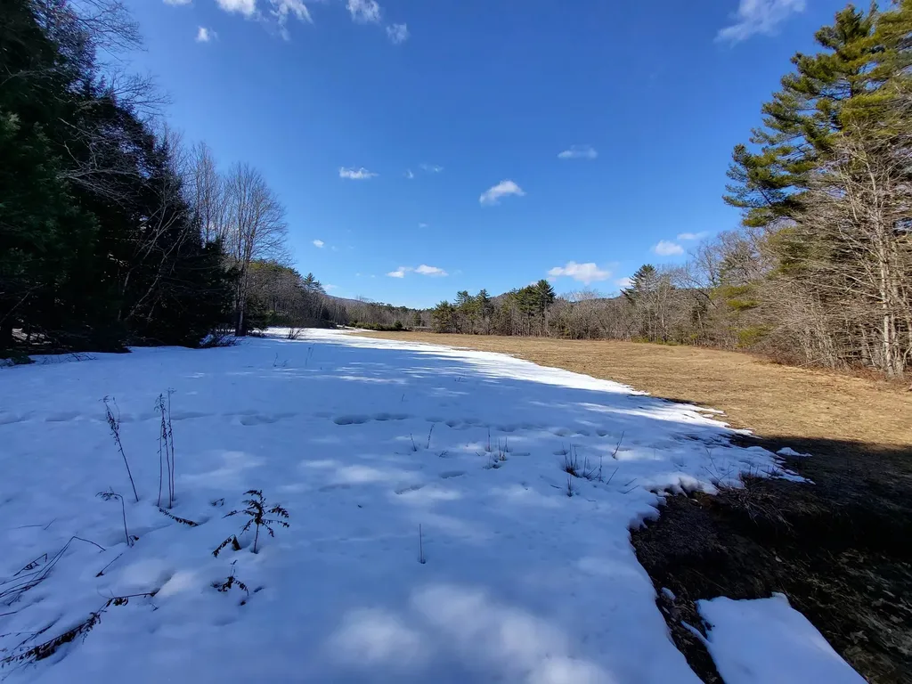 15 Berry Road Alexandria NH 03222