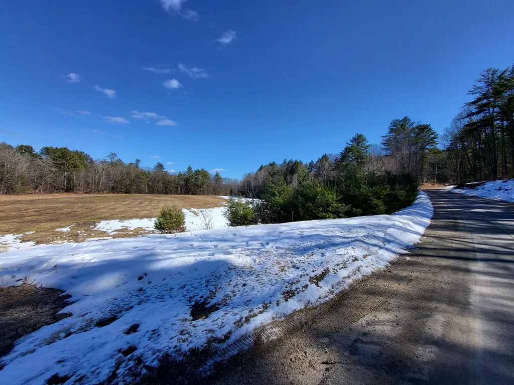 15 Berry Road Alexandria NH 03222