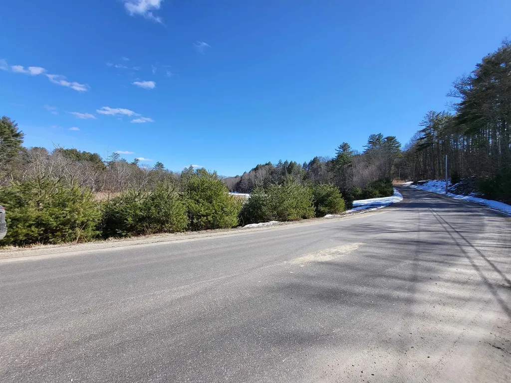 15 Berry Road Alexandria NH 03222