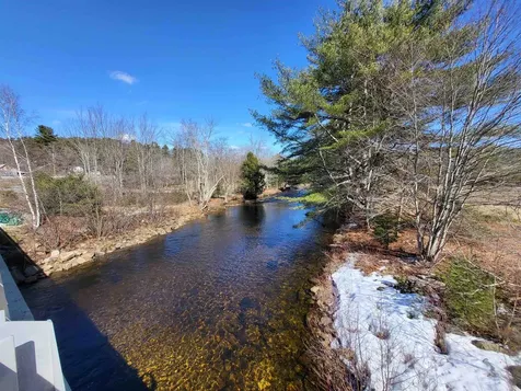 15 Berry Road Alexandria NH 03222