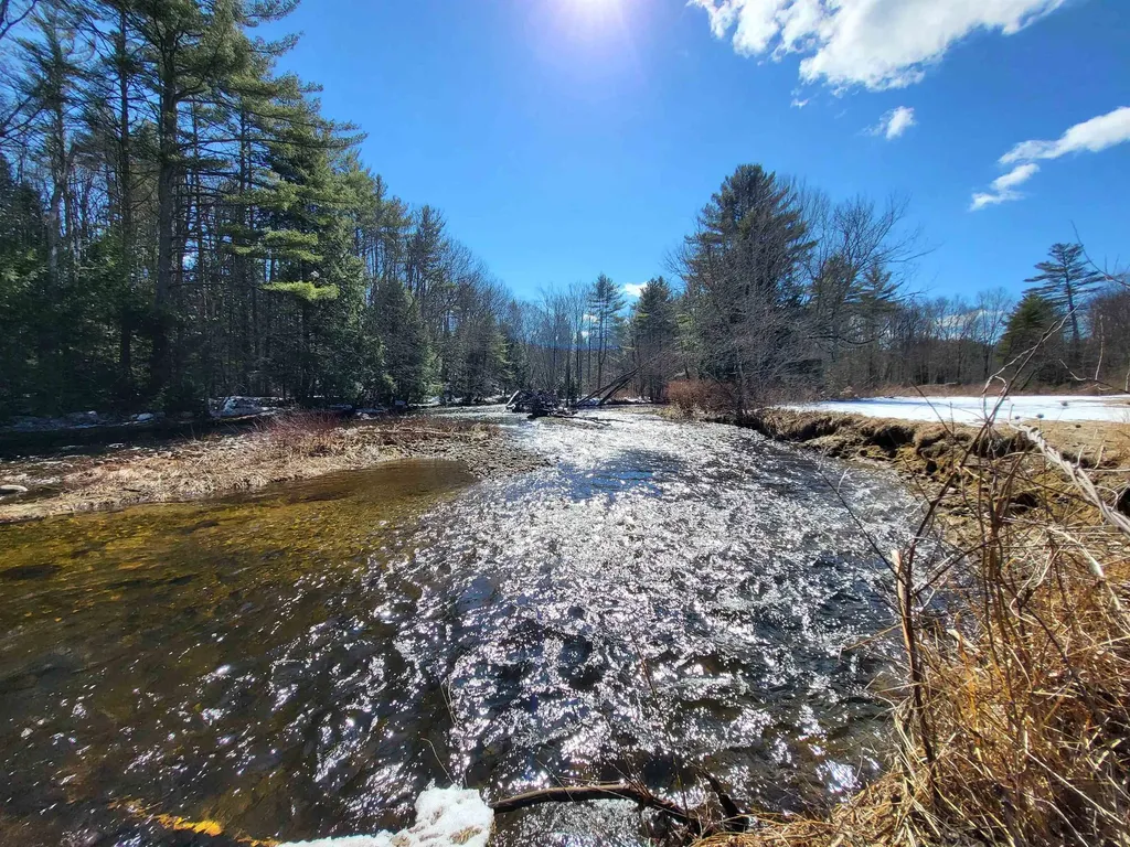 1 Berry Road Alexandria NH 03222