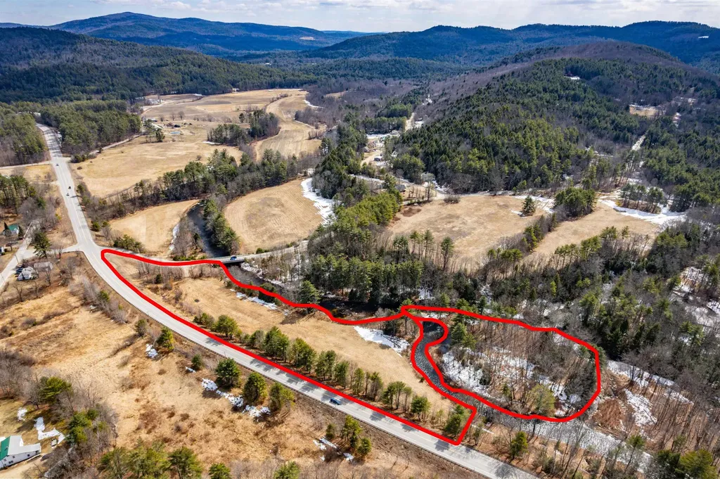1 Berry Road Alexandria NH 03222