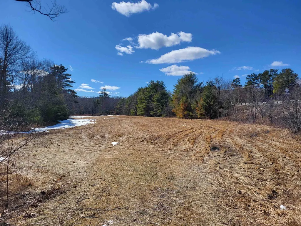 1 Berry Road Alexandria NH 03222