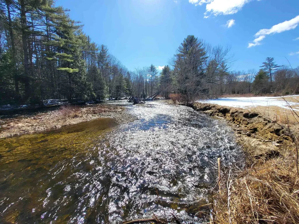 1 Berry Road Alexandria NH 03222