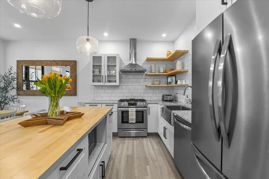 98 Hill Street Stowe VT 05672