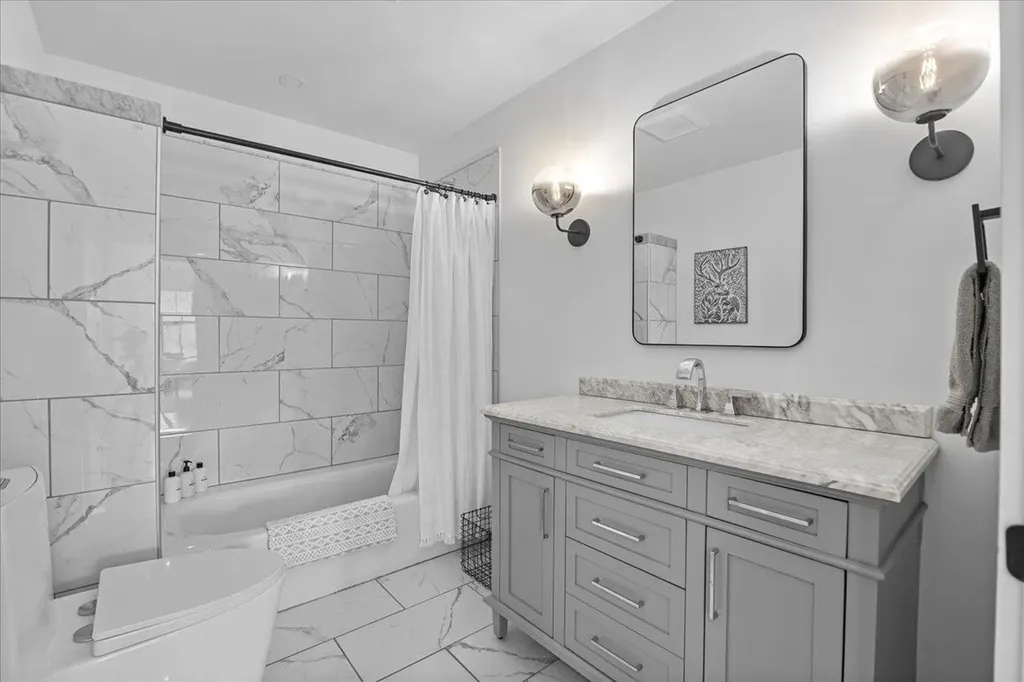 98 Hill Street Stowe VT 05672
