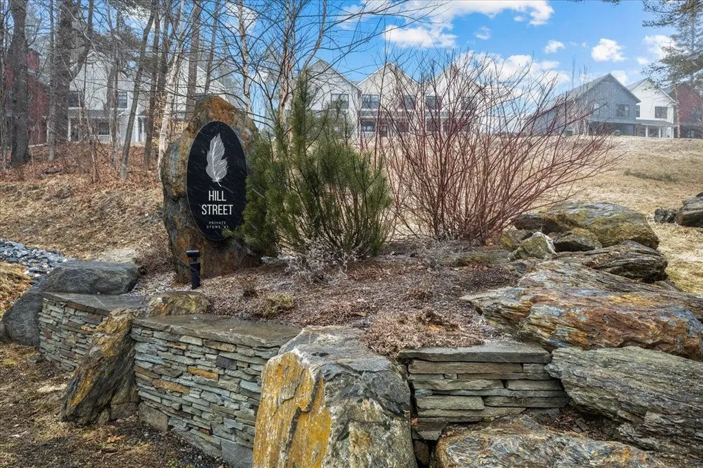 98 Hill Street Stowe VT 05672