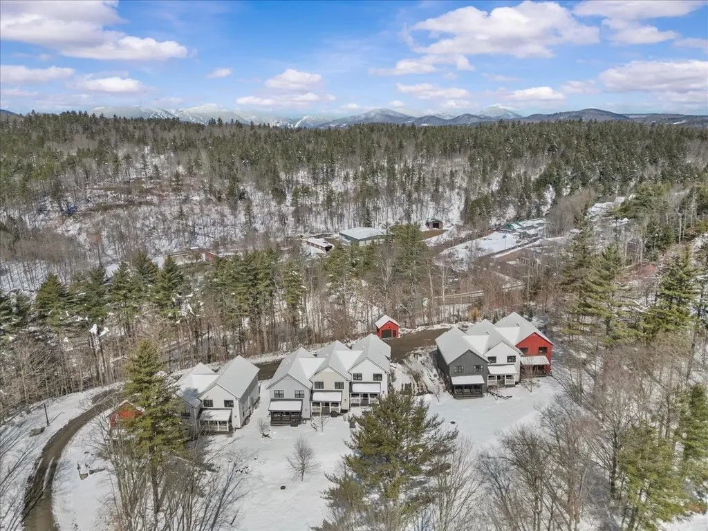 98 Hill Street Stowe VT 05672