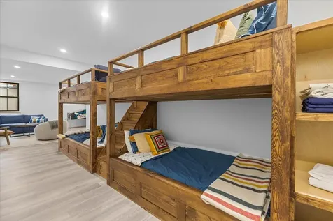 98 Hill Street Stowe VT 05672