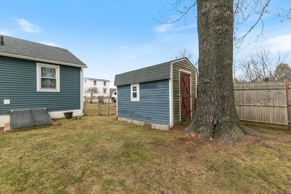 18 Old Road Plaistow NH 03865