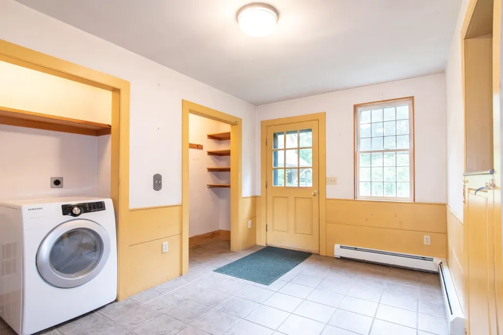 75 Lyon Road Royalton VT 05068