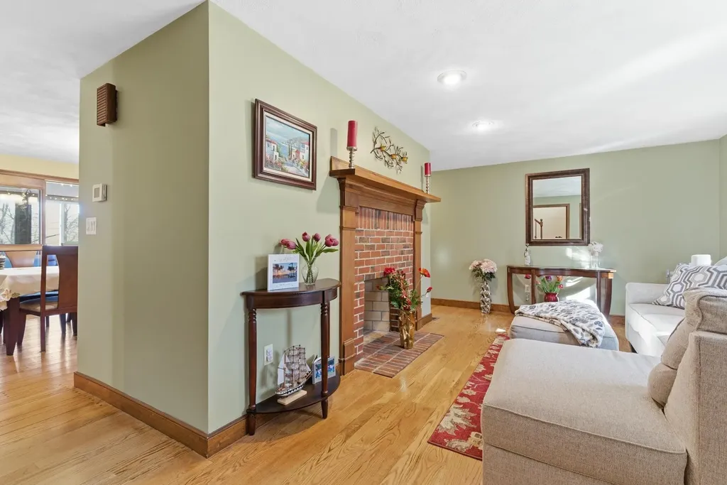 116 Westfall Road Pelham NH 03076