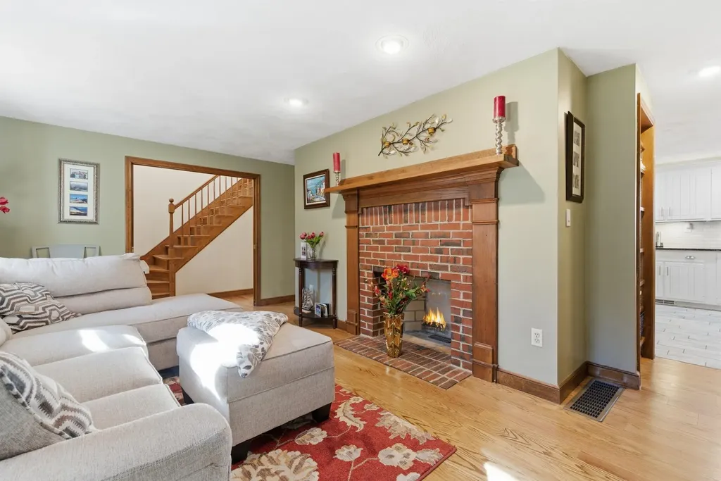116 Westfall Road Pelham NH 03076