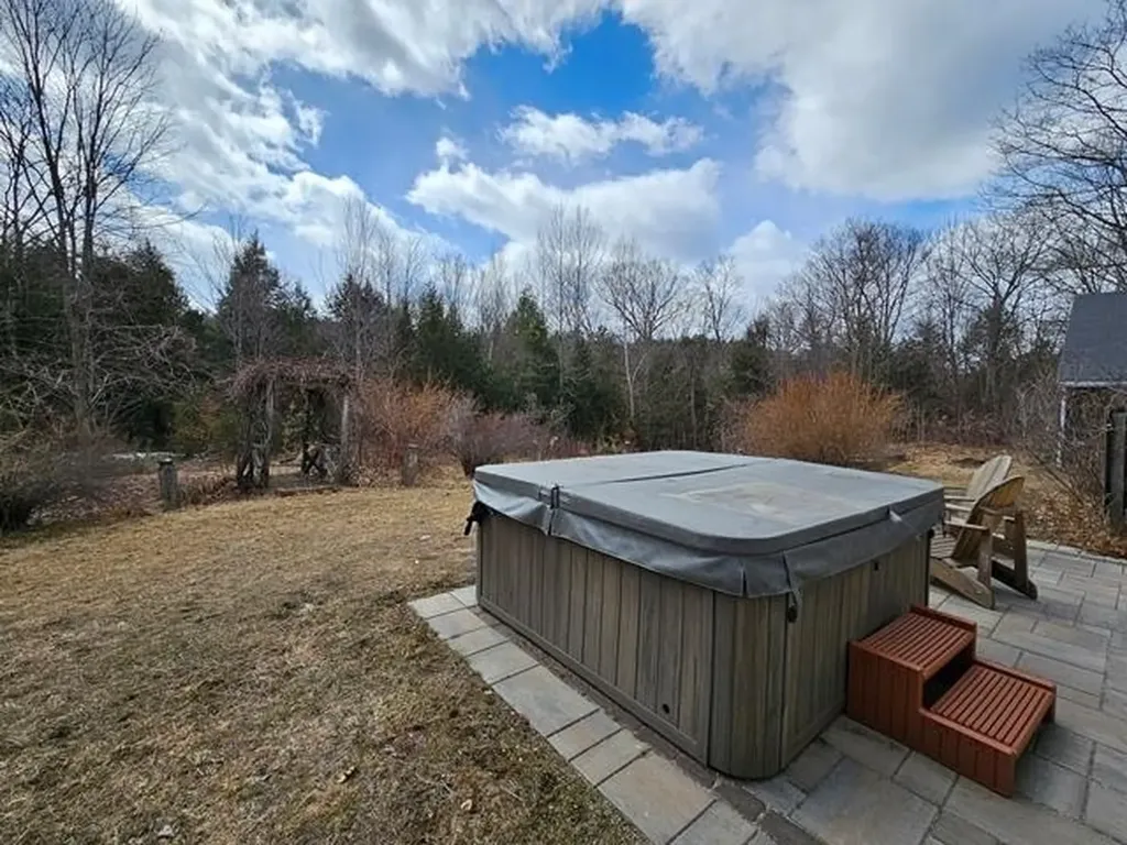 192 Apple Hill Road Sullivan NH 03445