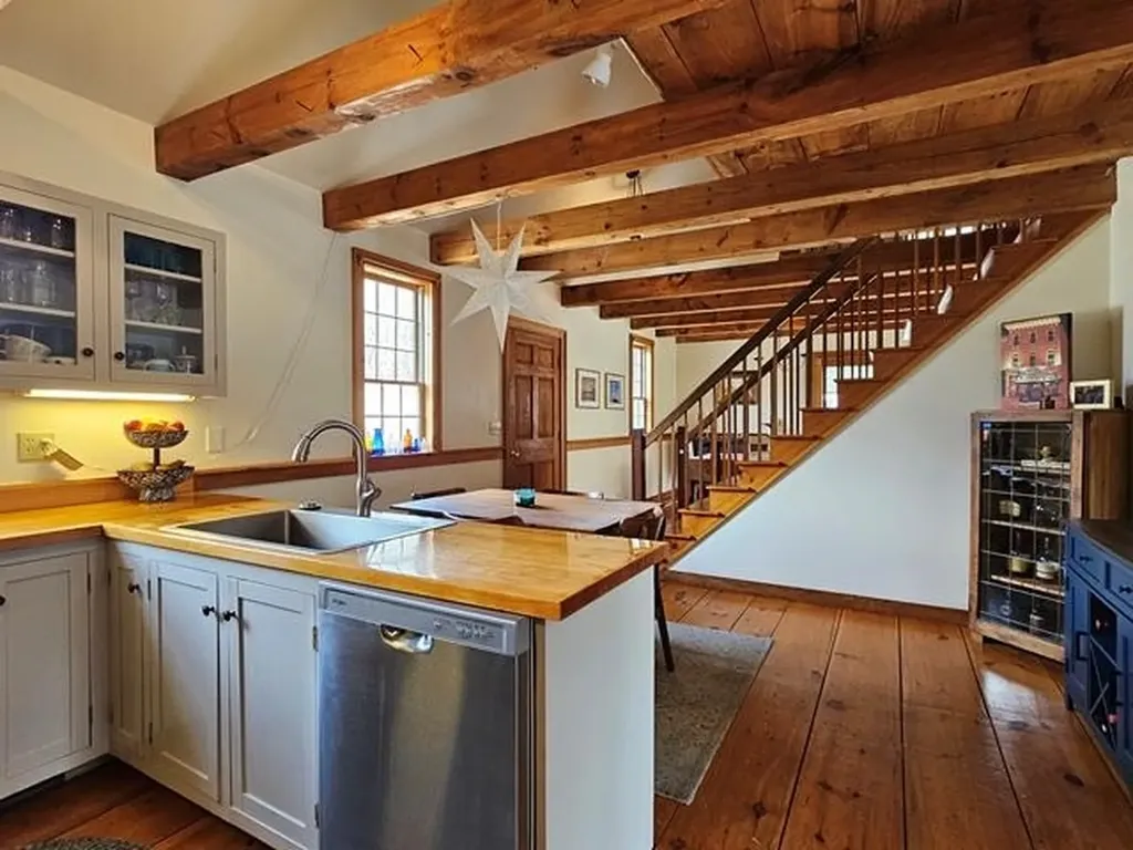 192 Apple Hill Road Sullivan NH 03445