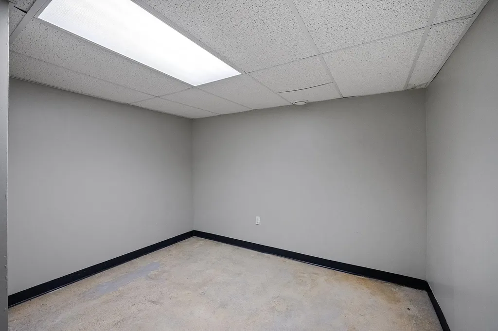 131 Forest Hill Way Manchester NH 03109