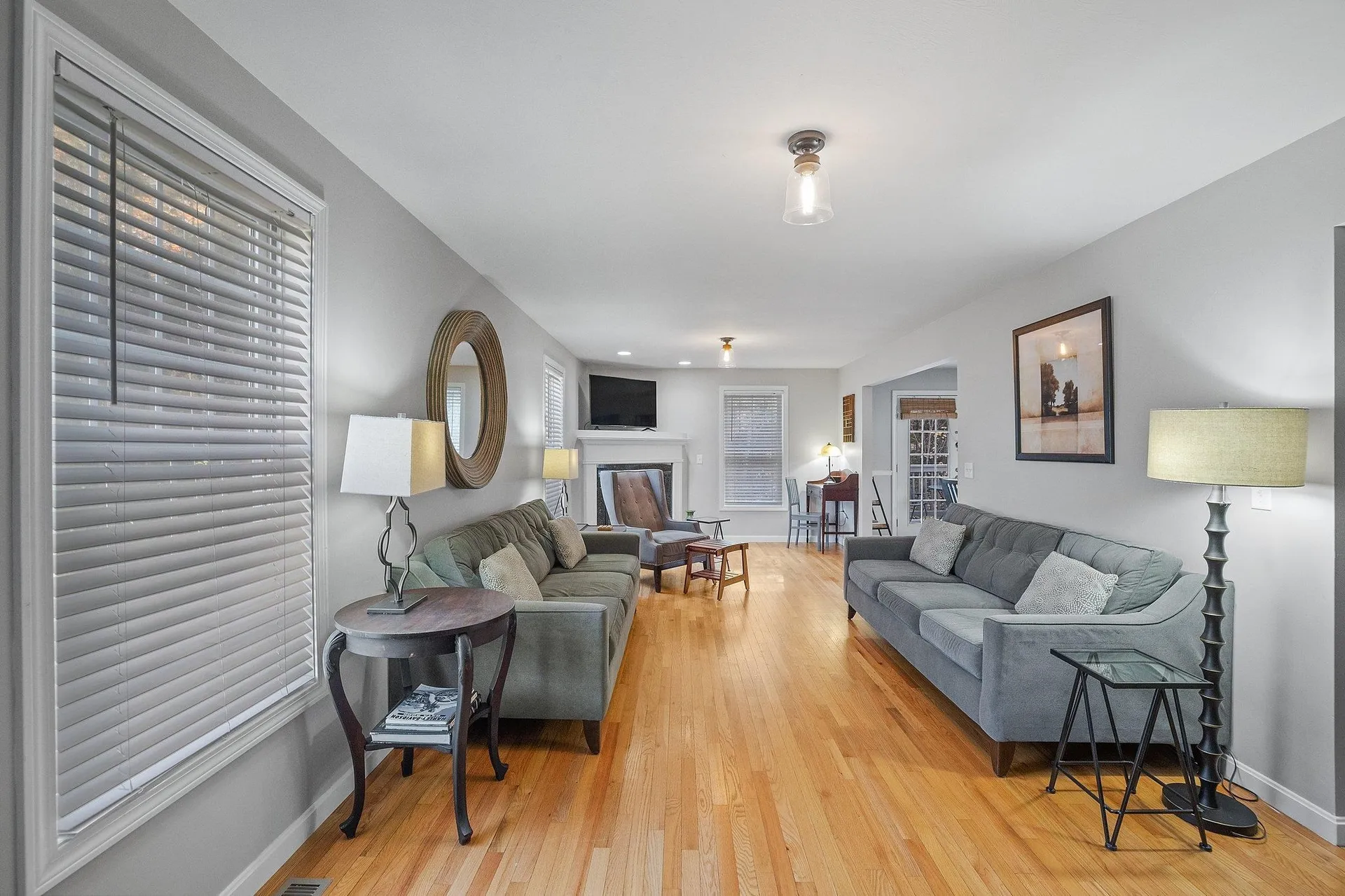 131 Forest Hill Way Manchester NH 03109