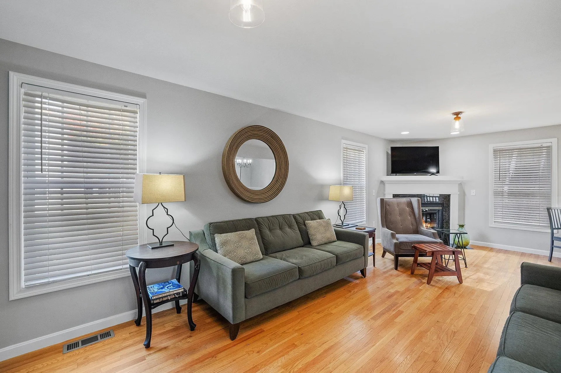 131 Forest Hill Way Manchester NH 03109