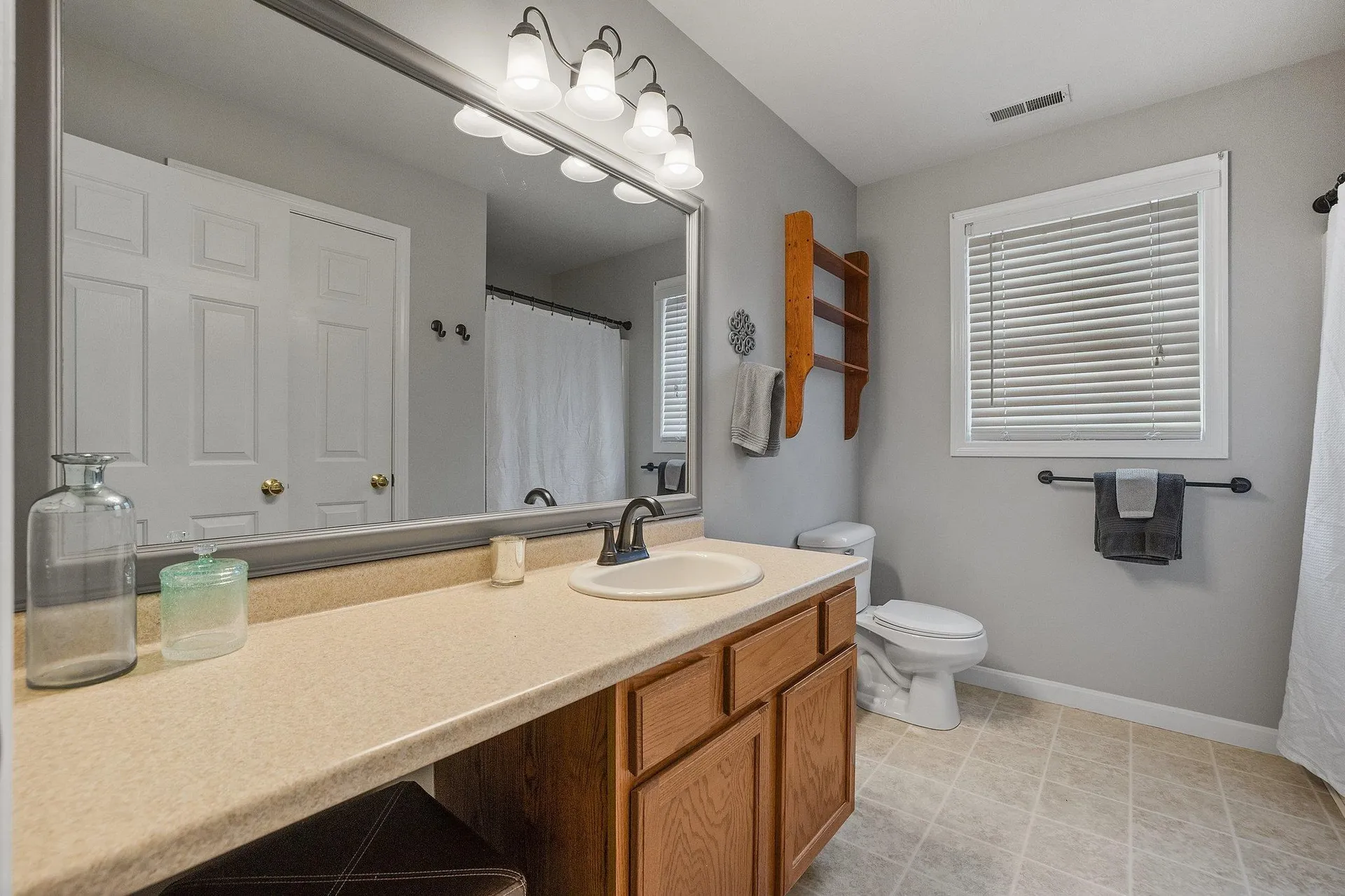 131 Forest Hill Way Manchester NH 03109