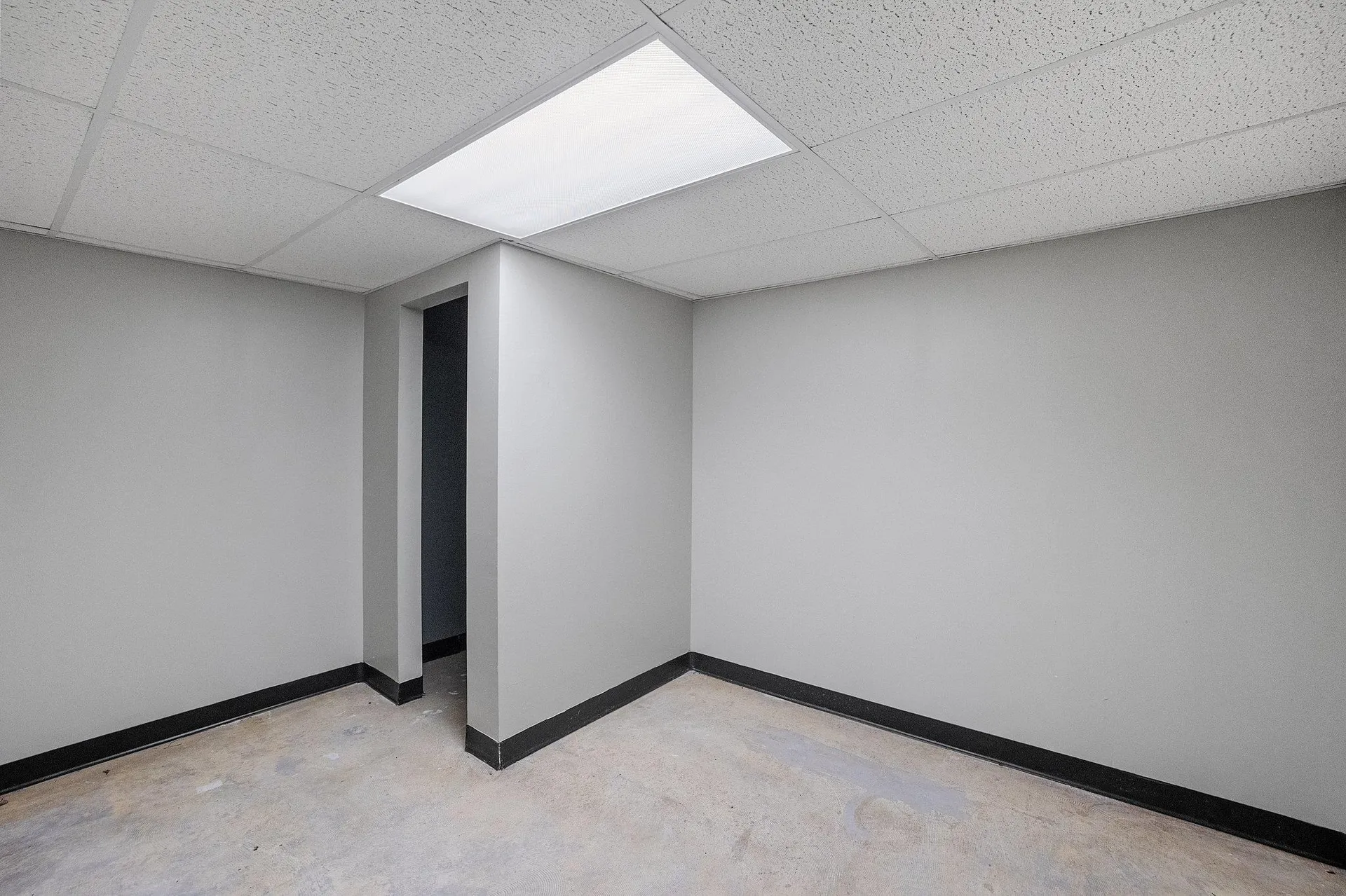 131 Forest Hill Way Manchester NH 03109