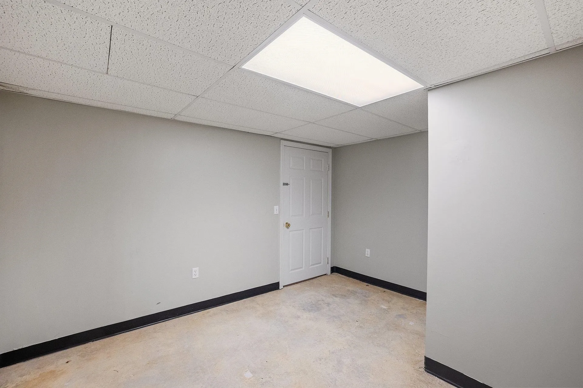 131 Forest Hill Way Manchester NH 03109