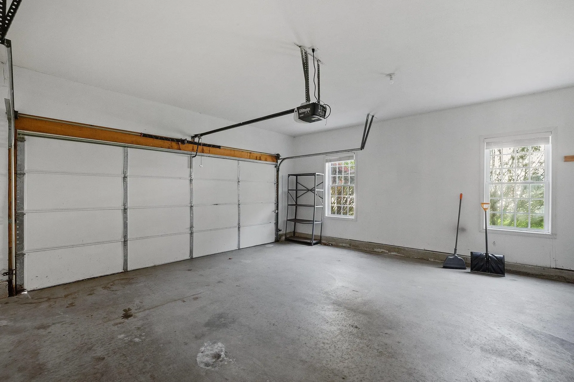 131 Forest Hill Way Manchester NH 03109