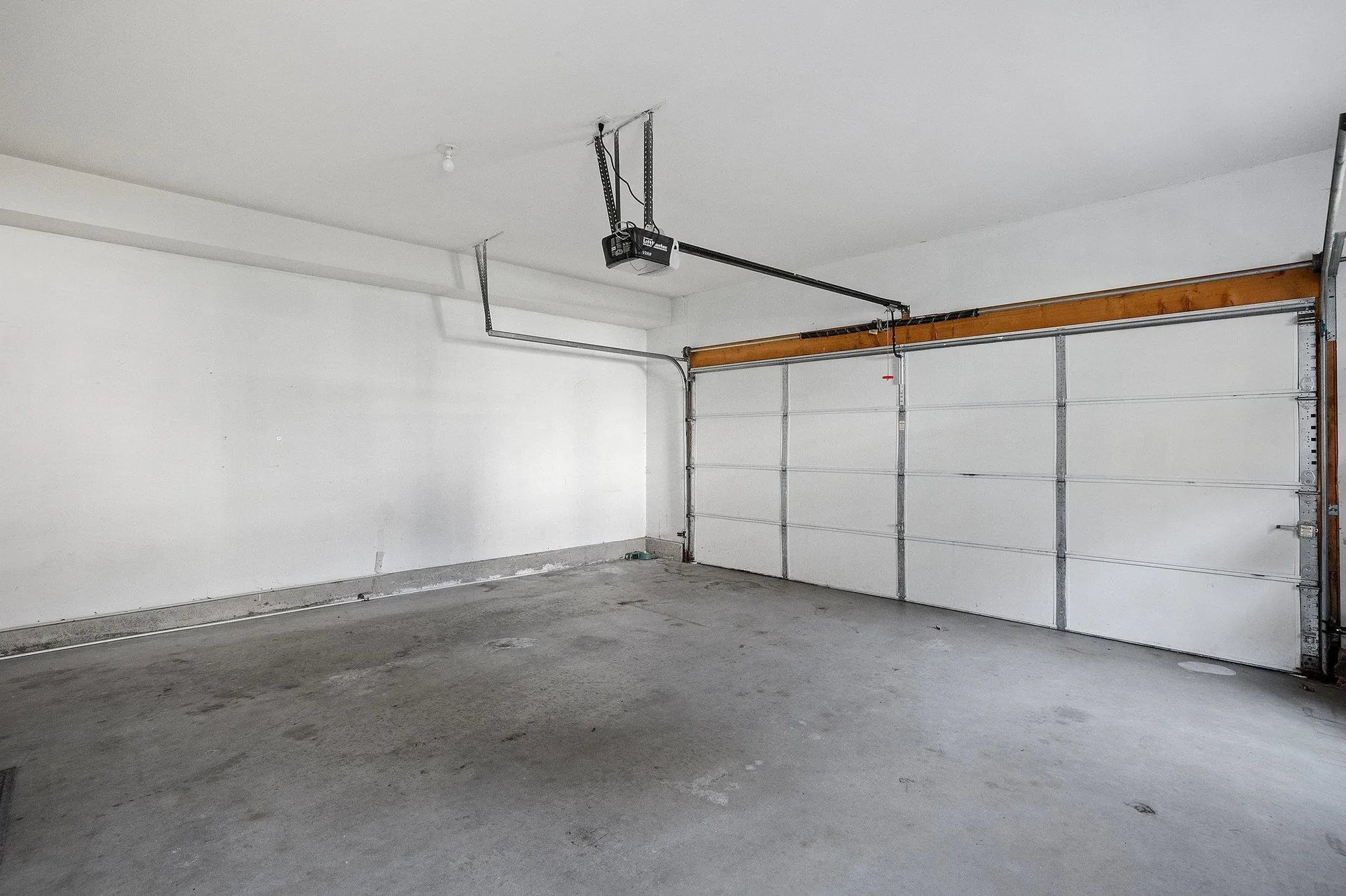 131 Forest Hill Way Manchester NH 03109