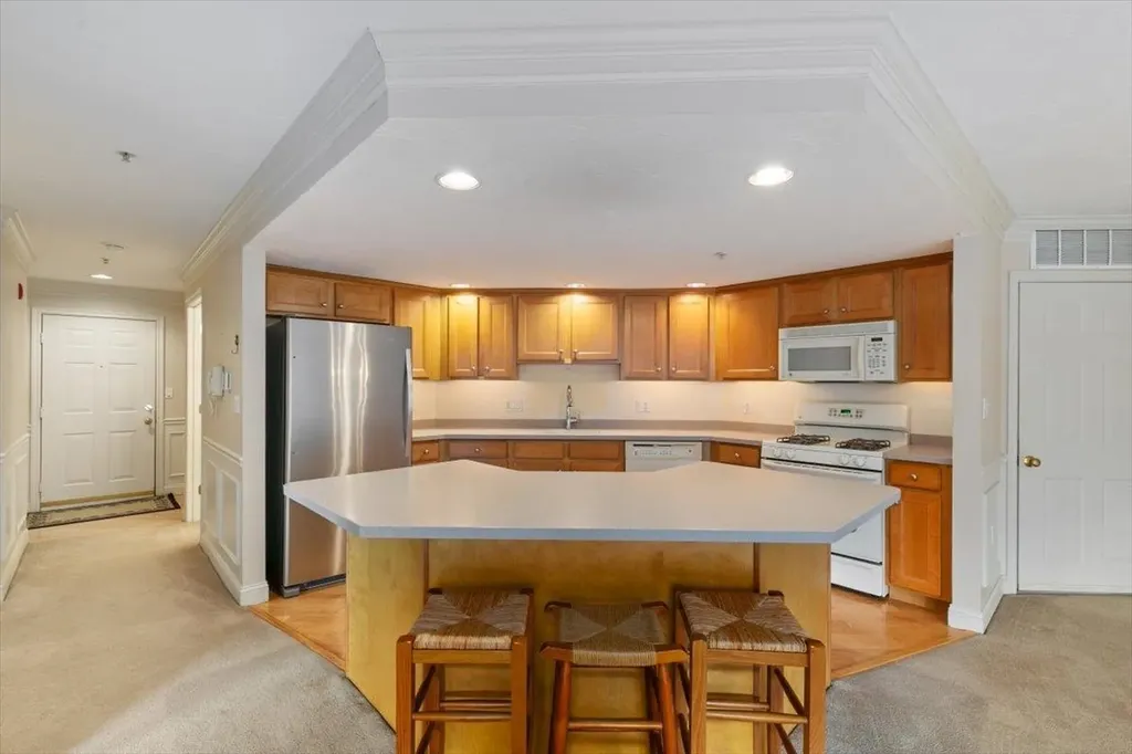 1 Sterling Hill Lane Exeter NH 03833