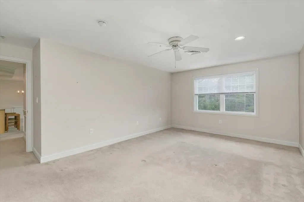 1 Sterling Hill Lane Exeter NH 03833