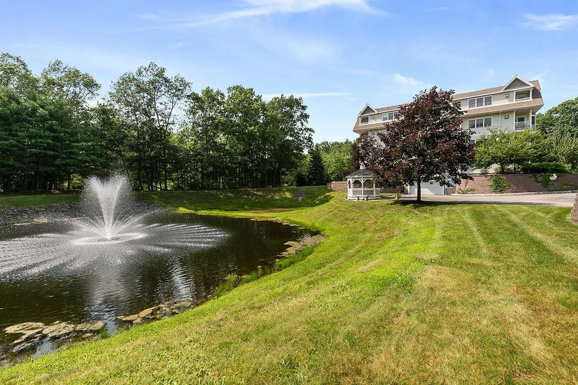 1 Sterling Hill Lane Exeter NH 03833