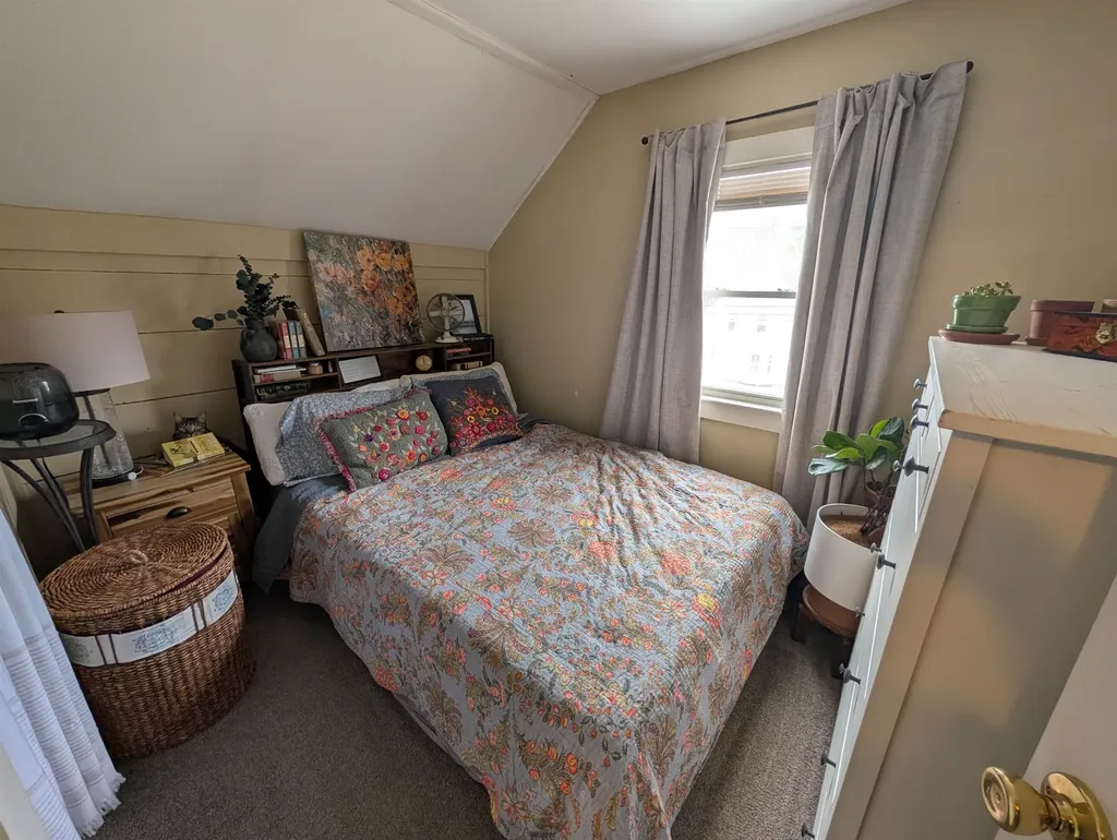 73 Highland Street Plymouth NH 03264