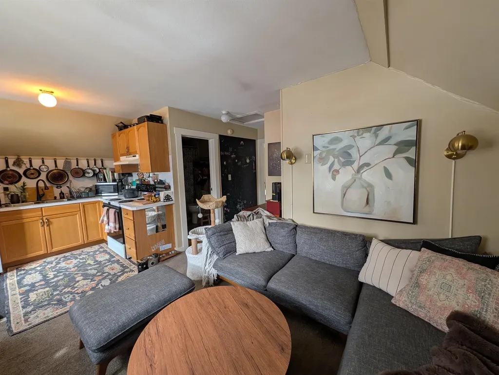 73 Highland Street Plymouth NH 03264