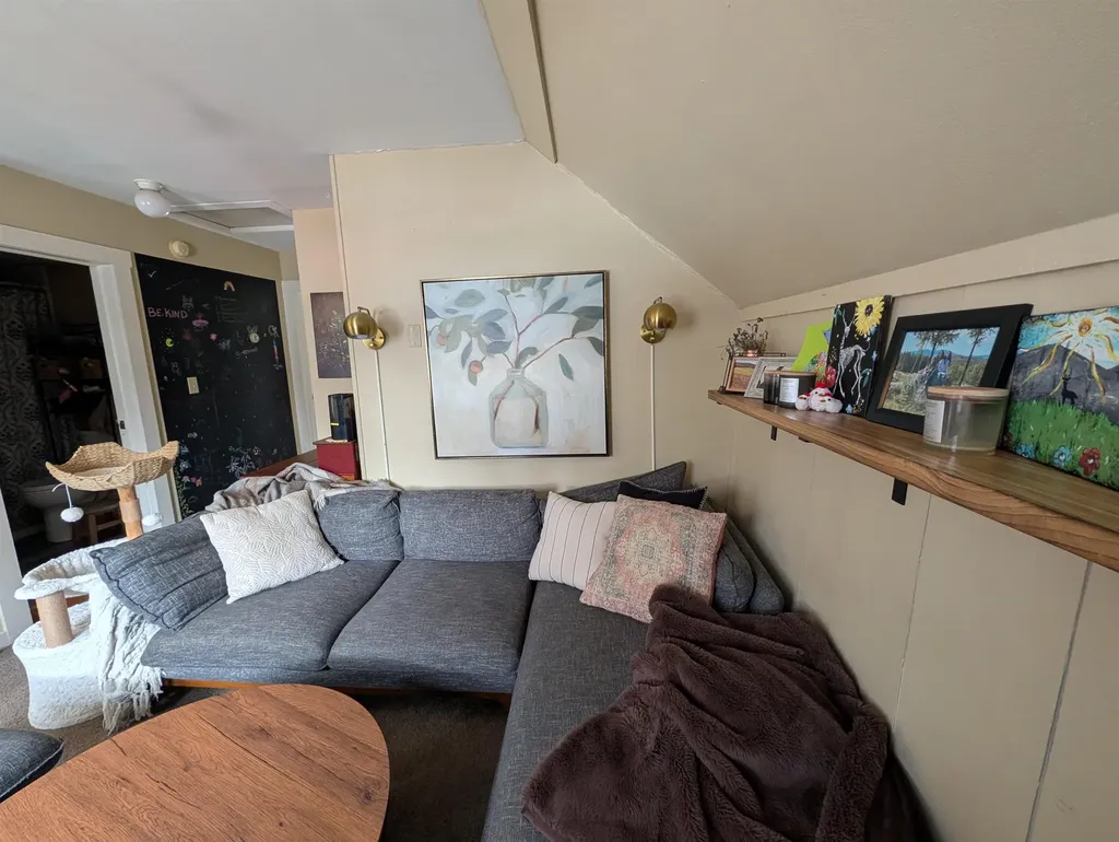 73 Highland Street Plymouth NH 03264