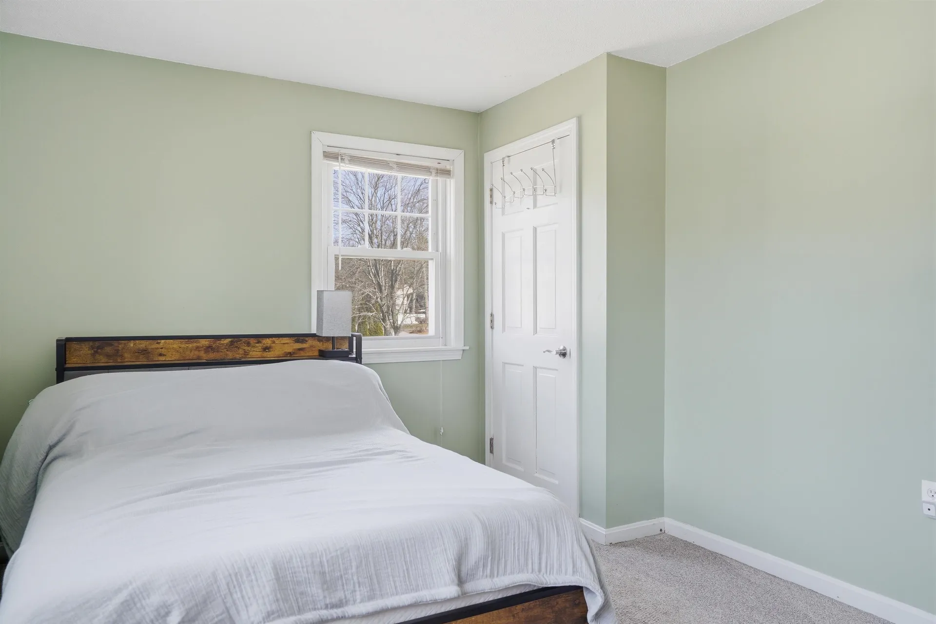 11 Phillip Road Derry NH 03038