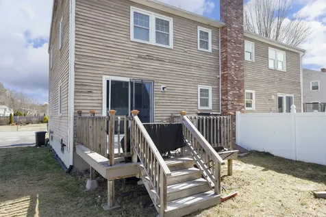 11 Phillip Road Derry NH 03038