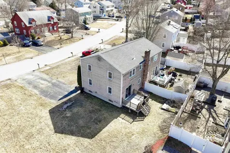 11 Phillip Road Derry NH 03038