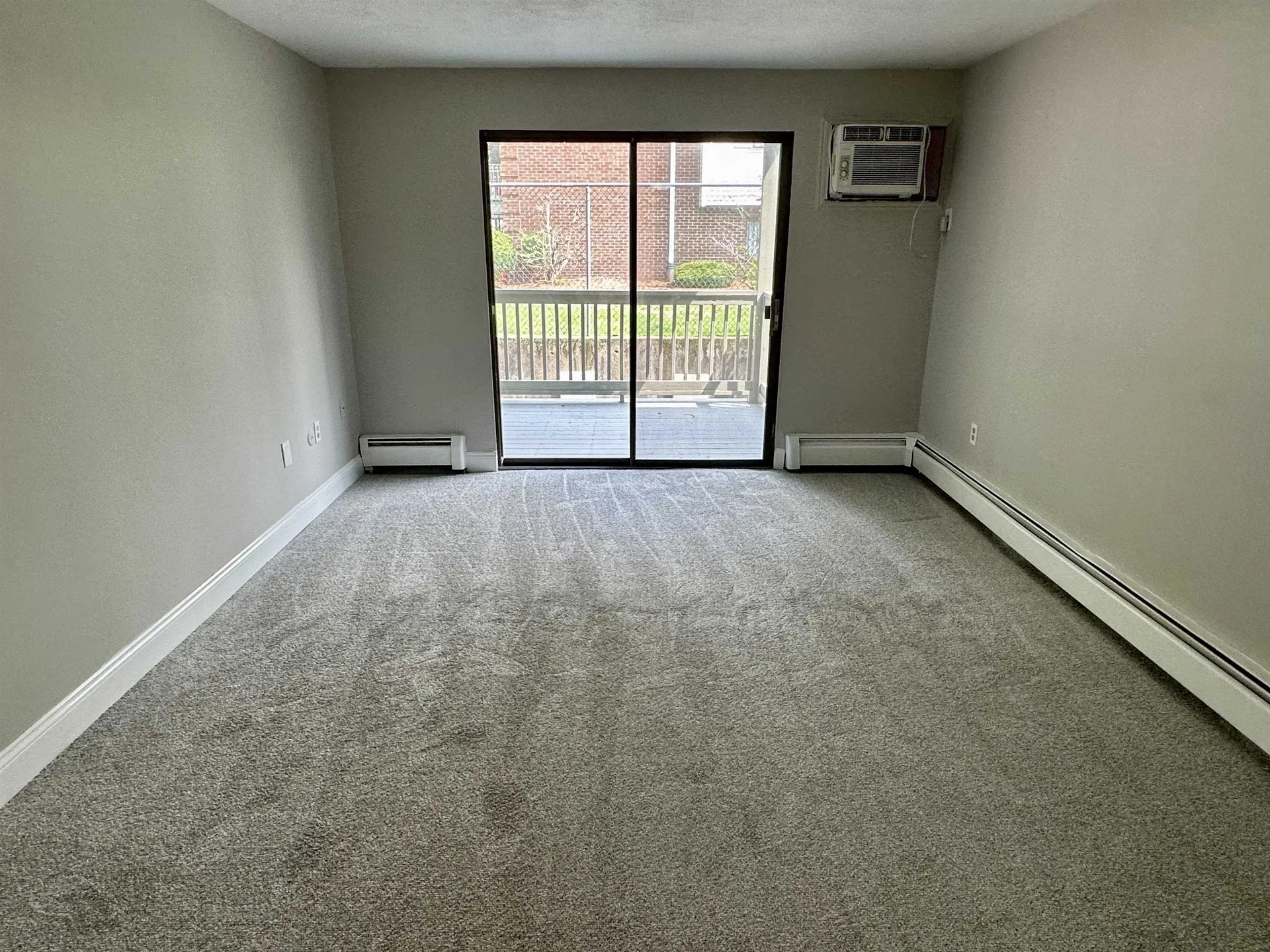 33 Andrew Street Manchester NH 03104