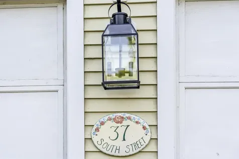 37 South Street Woodstock VT 05091