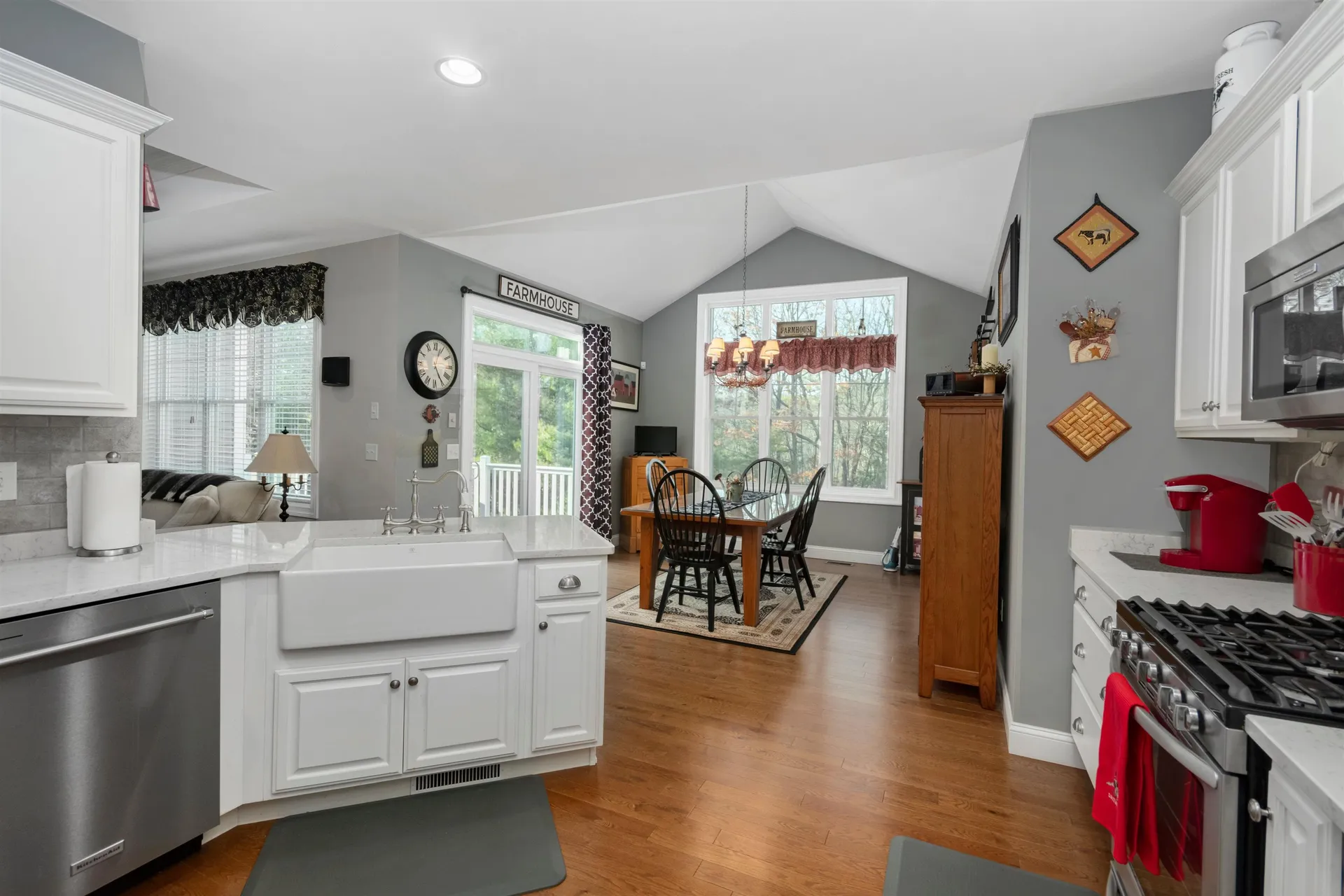 17 Legacy Drive Nashua NH 03062