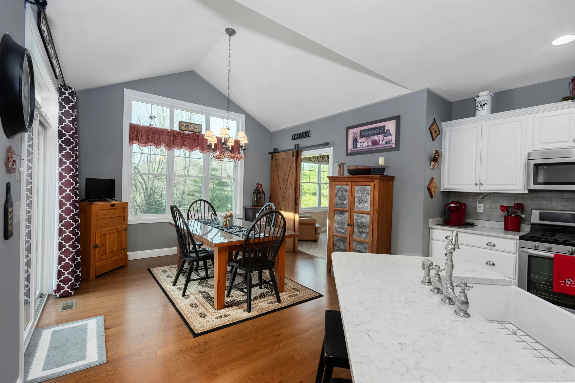 17 Legacy Drive Nashua NH 03062