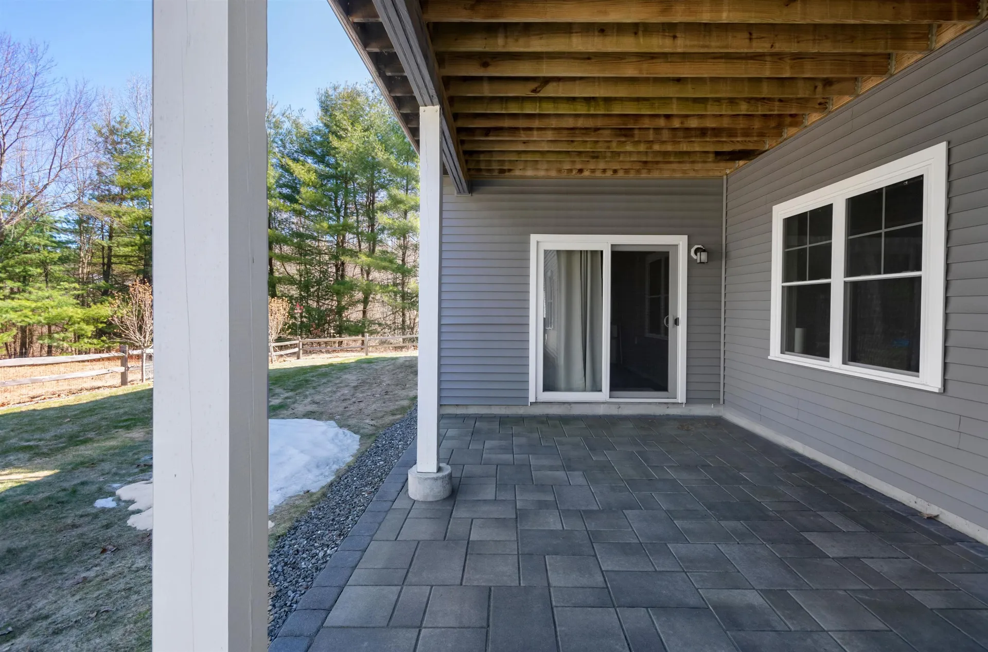 17 Legacy Drive Nashua NH 03062