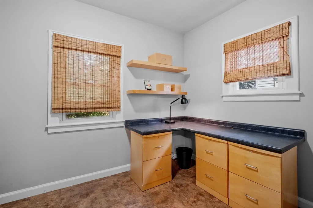 989 Union Street Manchester NH 03104