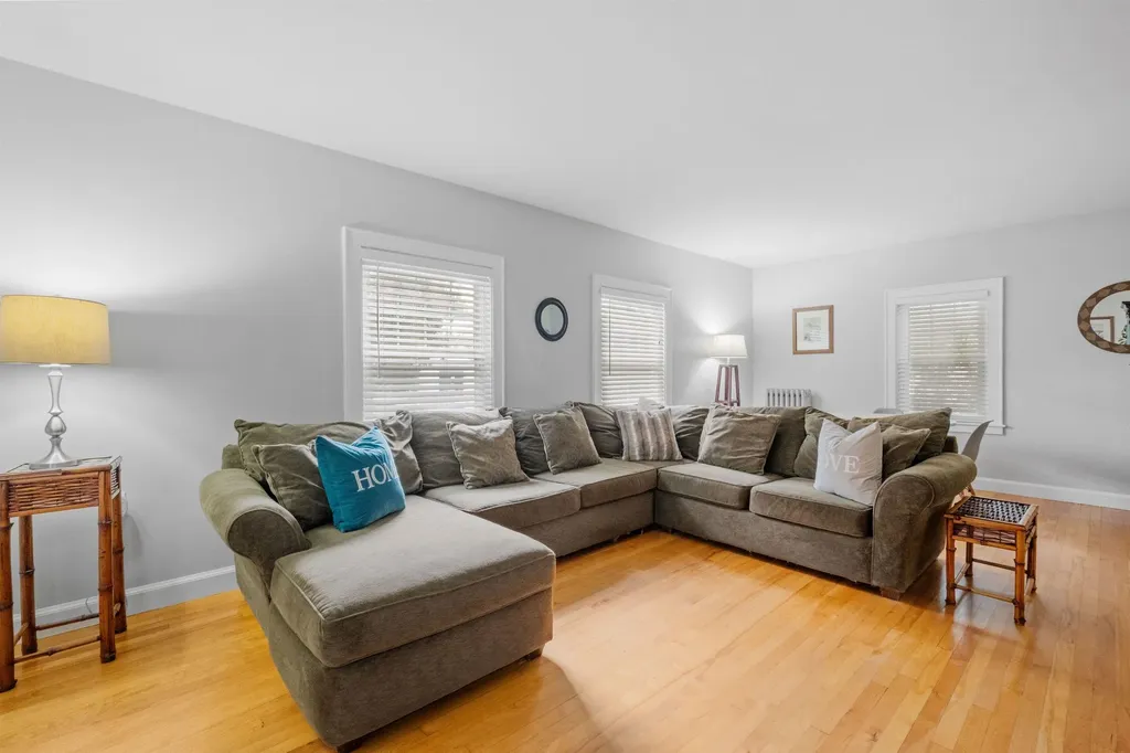 989 Union Street Manchester NH 03104