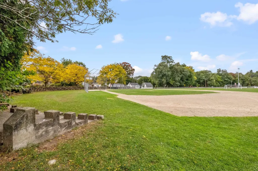 989 Union Street Manchester NH 03104