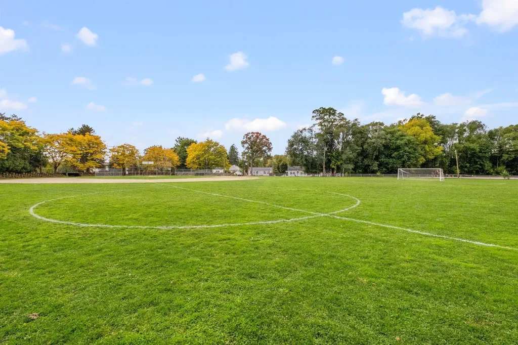 989 Union Street Manchester NH 03104