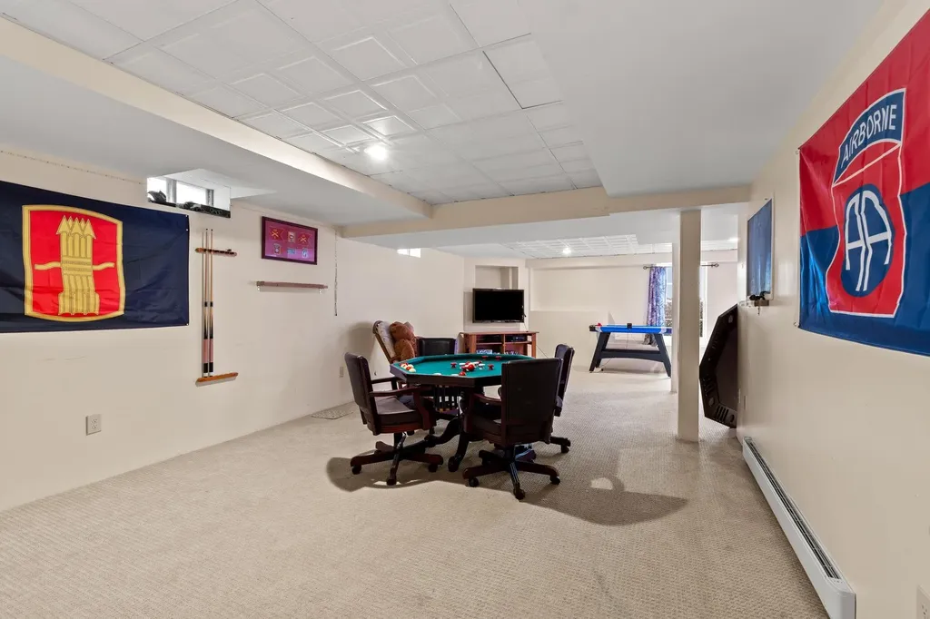115 Roosevelt Road Weare NH 03281